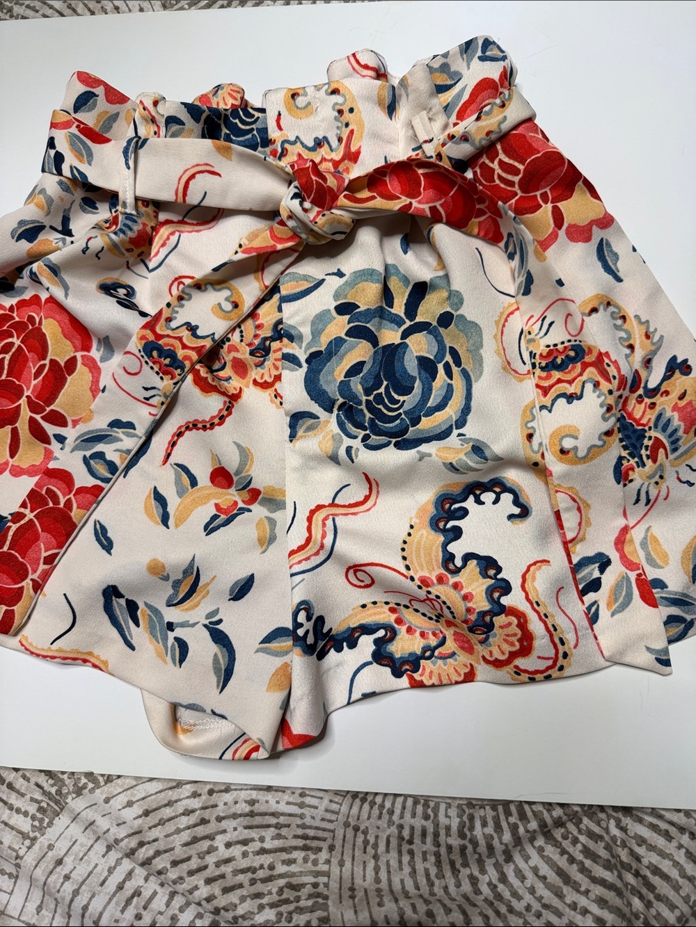 Zara Cream Red, Blue & Gold Floral Print shorts